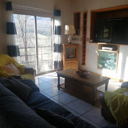 Location De Vacances A Neylis Avec Vue Sur Les Forets Et Les Champs Carla-de-Roquefort Exterior photo